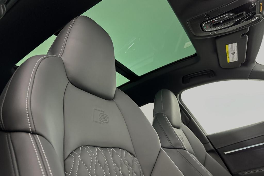 new 2024 Audi SQ8 e-tron car, priced at $100,655