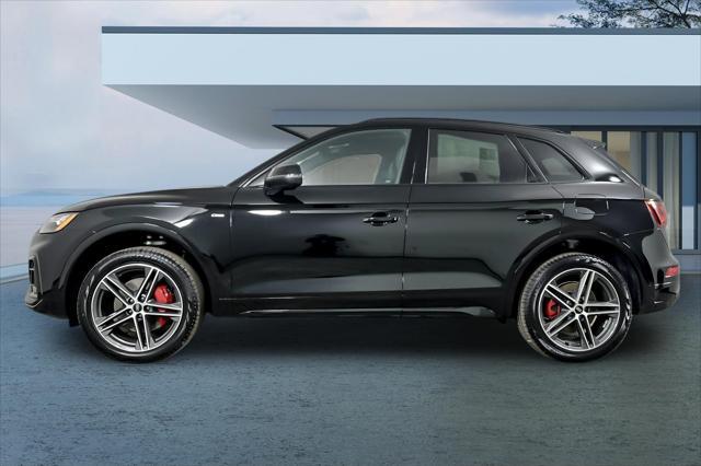 new 2025 Audi Q5 car, priced at $70,110