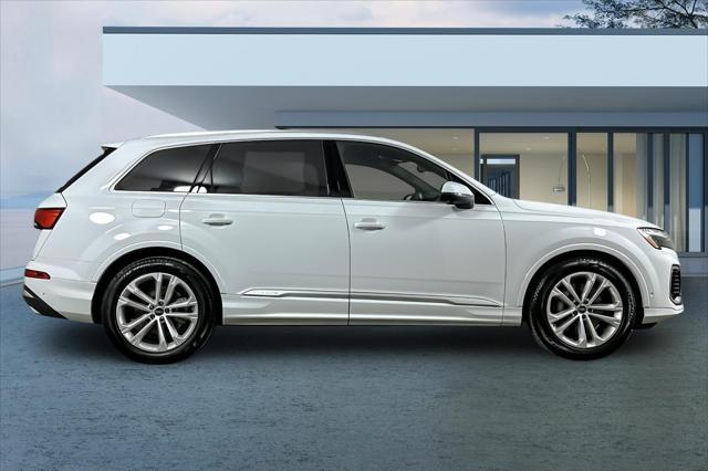 new 2025 Audi Q7 car, priced at $82,155