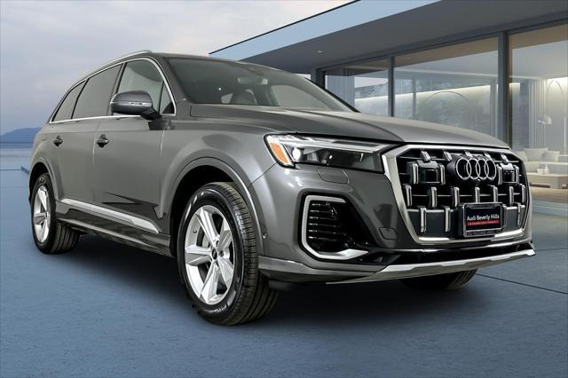 new 2025 Audi Q7 car, priced at $69,670