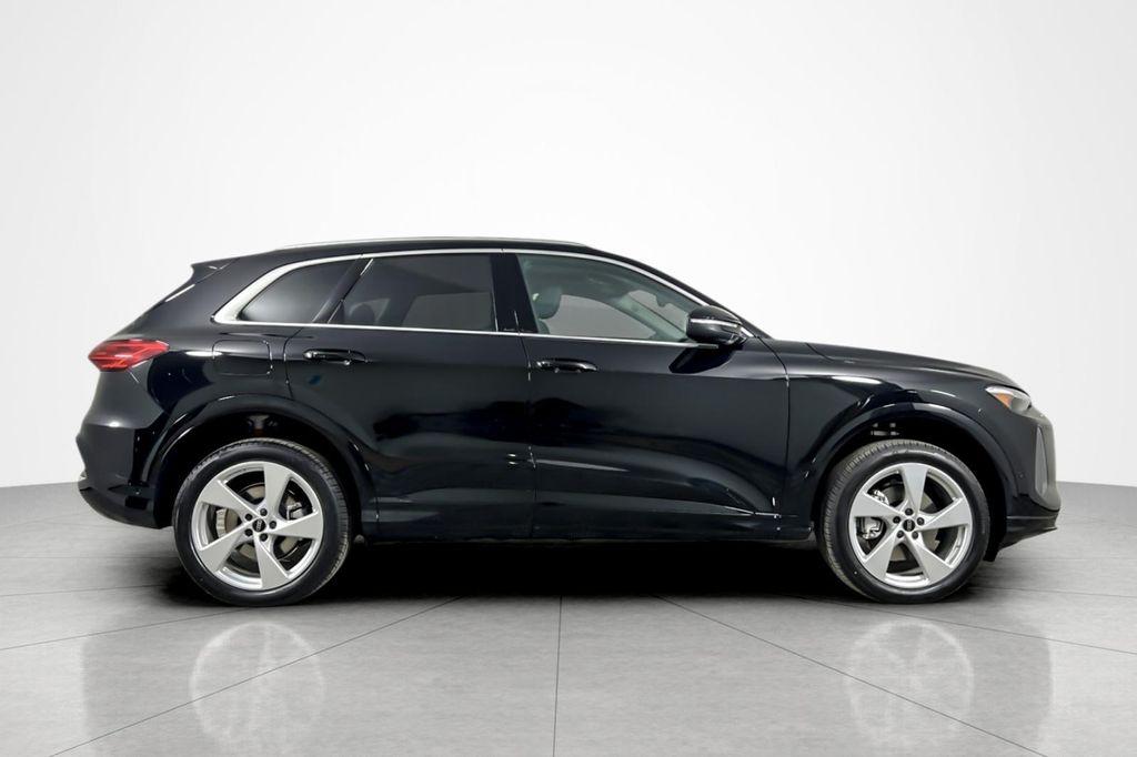 new 2025 Audi Q5 car, priced at $60,940