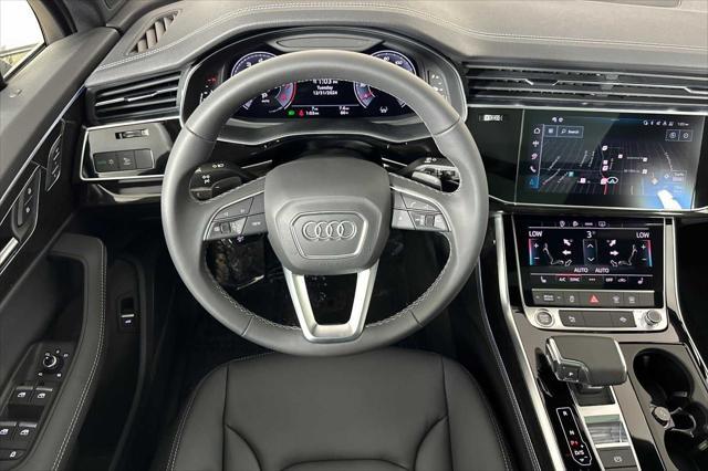 new 2025 Audi Q7 car, priced at $74,410