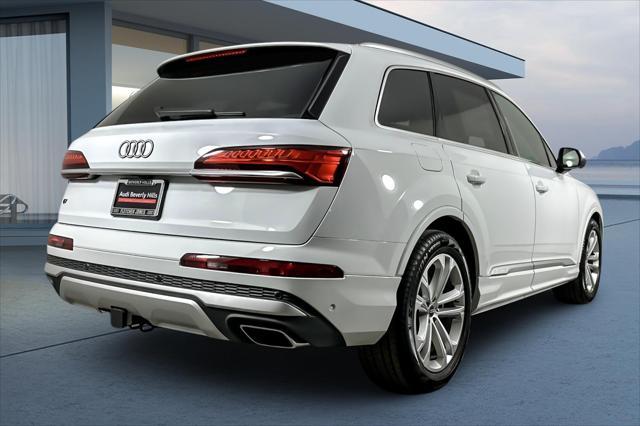 new 2025 Audi Q7 car, priced at $82,155