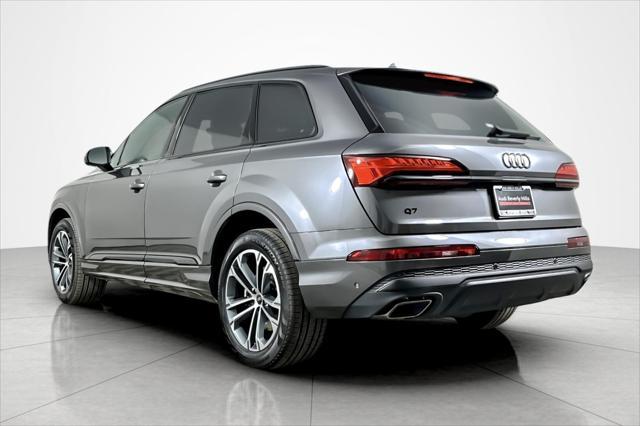 new 2025 Audi Q7 car, priced at $68,170