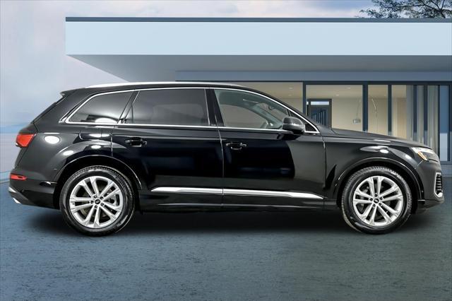 new 2025 Audi Q7 car, priced at $82,155