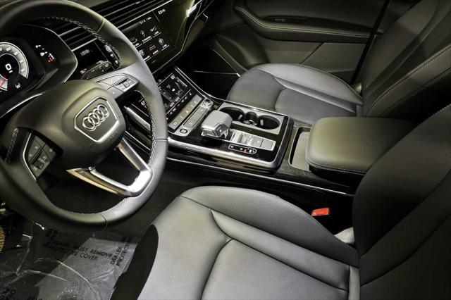 new 2025 Audi Q7 car, priced at $68,260