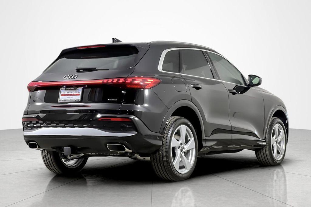 new 2025 Audi Q5 car, priced at $60,940