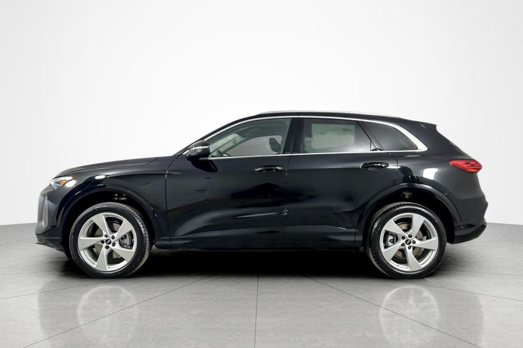new 2025 Audi Q5 car, priced at $60,940