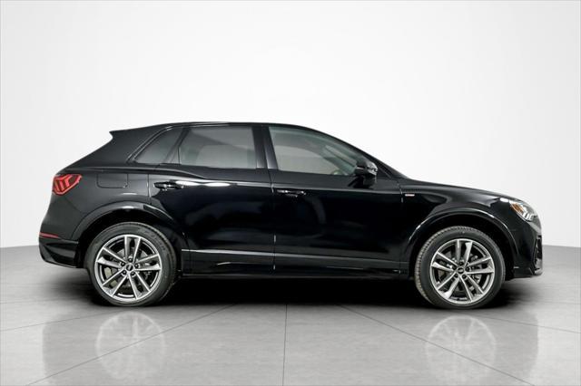 new 2025 Audi Q3 car, priced at $45,785