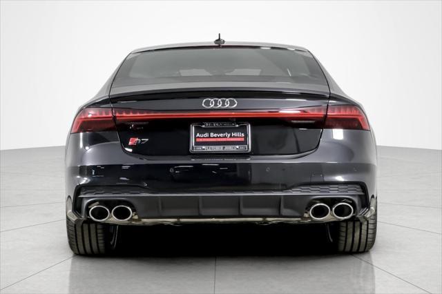 new 2025 Audi S7 car, priced at $93,135