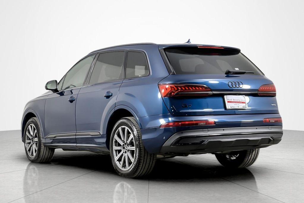 used 2022 Audi Q7 car, priced at $35,442