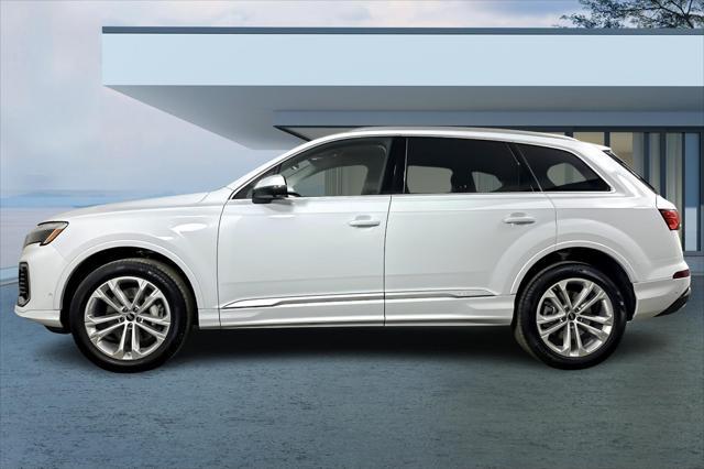 new 2025 Audi Q7 car, priced at $70,020