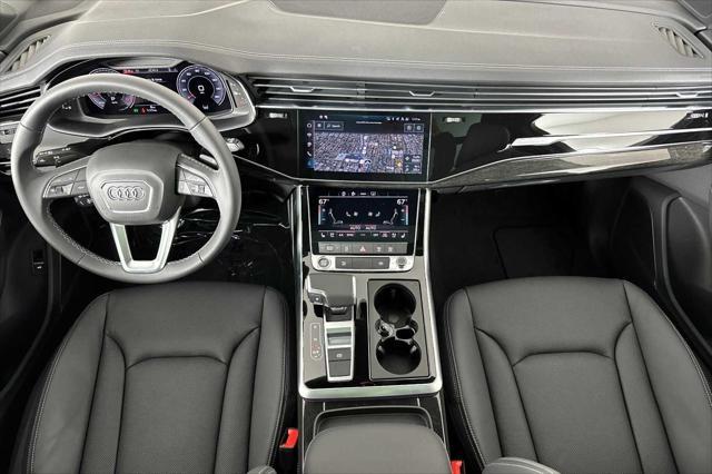 new 2025 Audi Q7 car, priced at $77,460