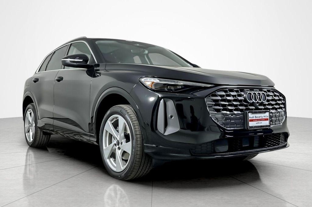 new 2025 Audi Q5 car, priced at $61,890