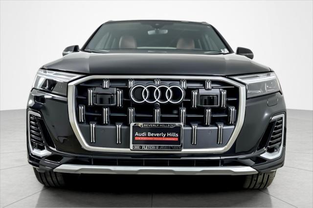 new 2025 Audi Q7 car, priced at $69,670