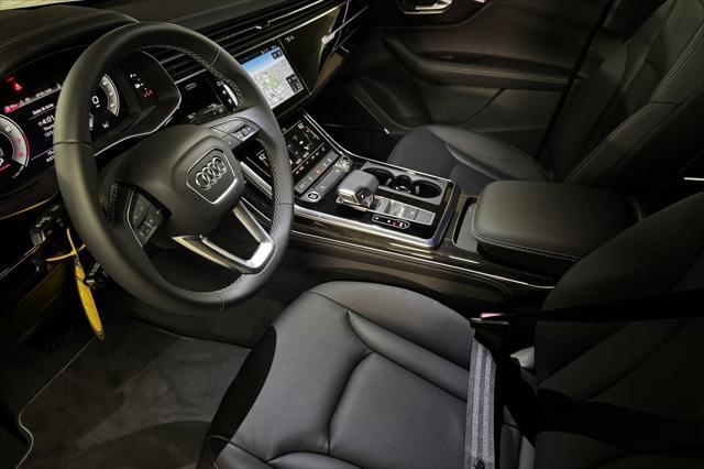 new 2025 Audi Q7 car, priced at $69,920