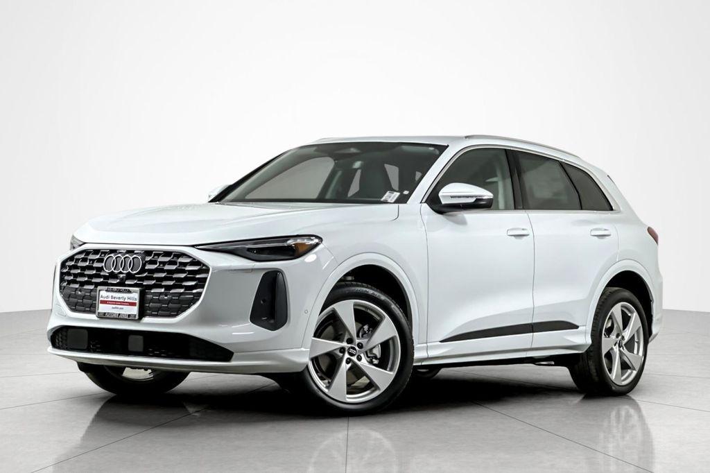 new 2025 Audi Q5 car, priced at $61,890