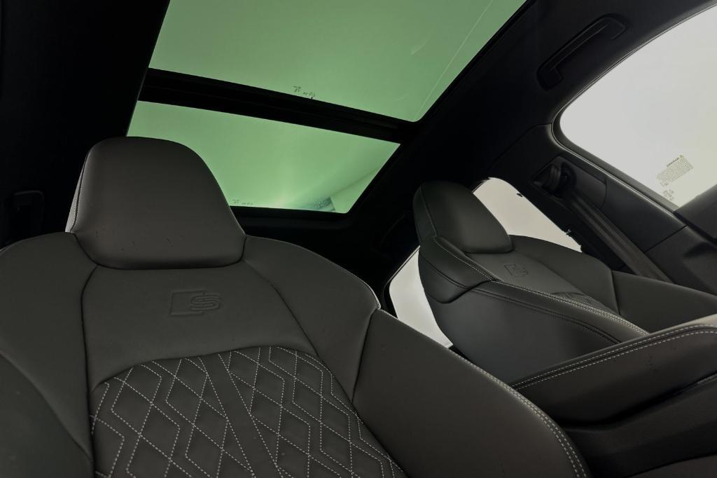 new 2024 Audi SQ8 e-tron car, priced at $104,785