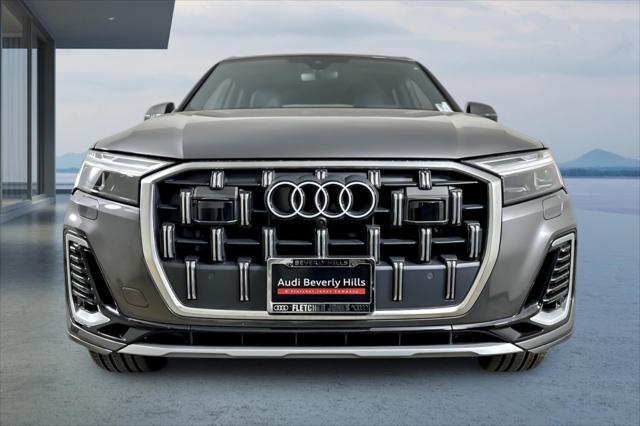 new 2025 Audi Q7 car, priced at $75,645