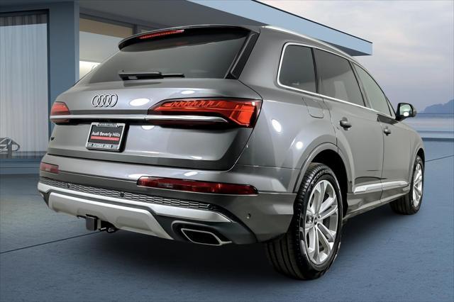 new 2025 Audi Q7 car, priced at $75,645