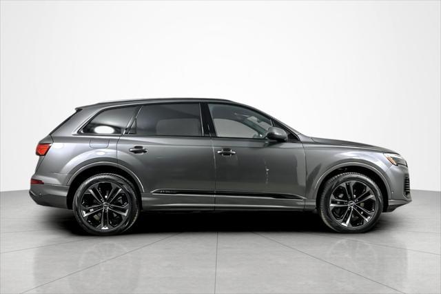 new 2025 Audi Q7 car, priced at $77,460