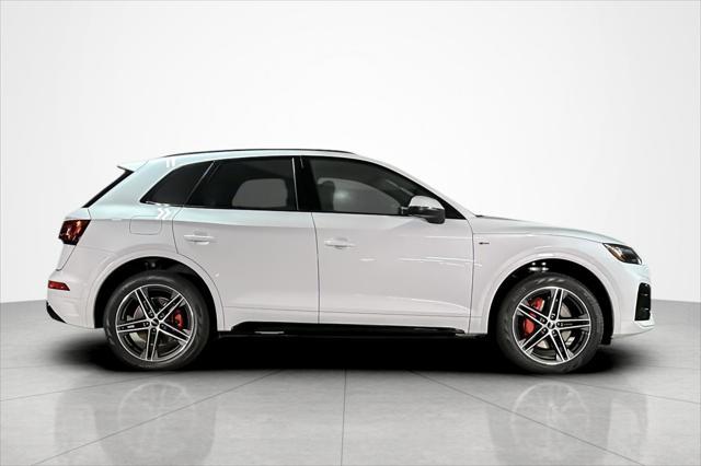 new 2025 Audi Q5 car, priced at $69,160