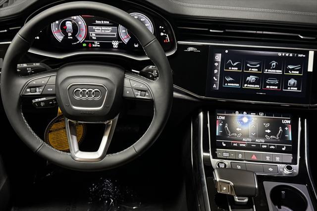 new 2025 Audi Q7 car, priced at $69,670