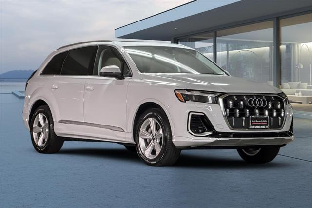 new 2025 Audi Q7 car, priced at $69,670