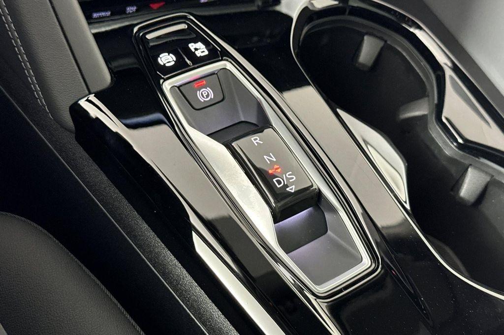 new 2025 Audi Q5 car, priced at $60,290