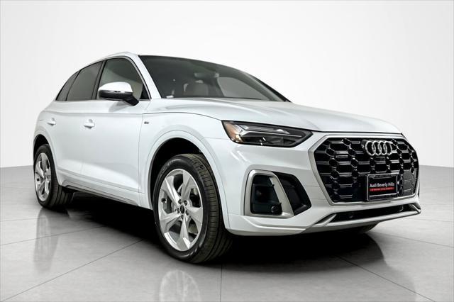 new 2025 Audi Q5 car, priced at $58,785