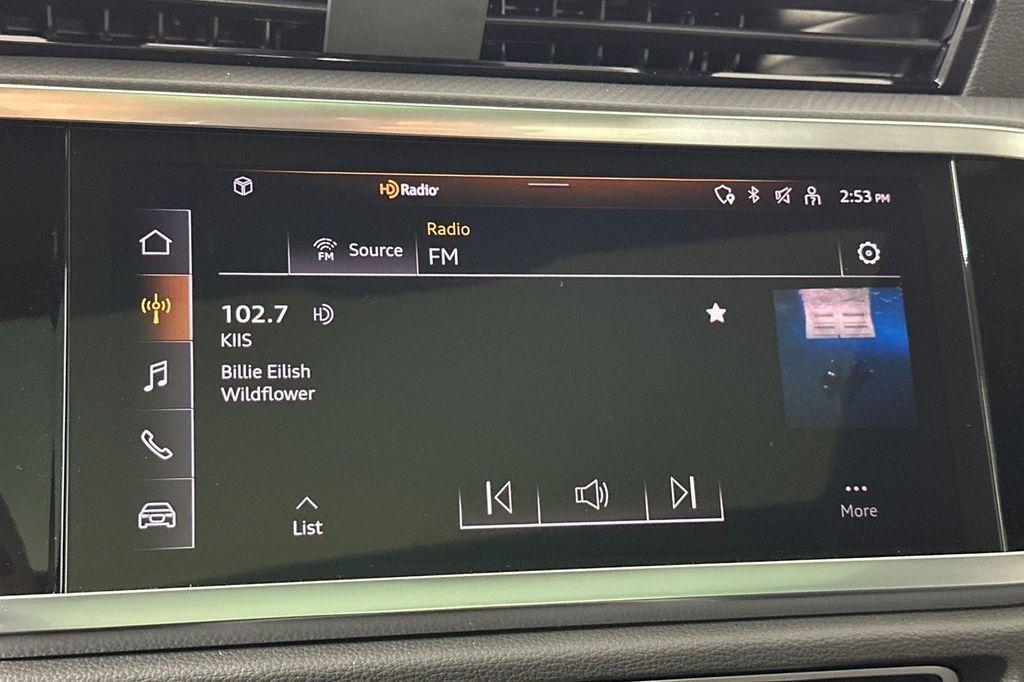 new 2025 Audi Q3 car, priced at $43,925