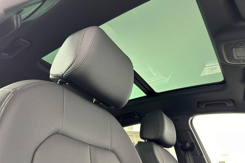 new 2025 Audi Q3 car, priced at $43,925