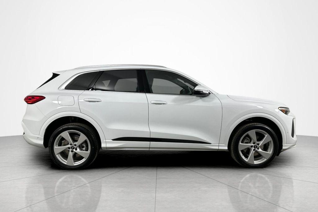 new 2025 Audi Q5 car, priced at $61,150