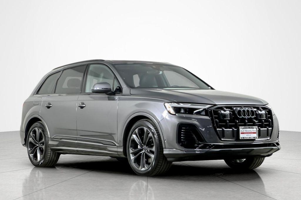 new 2026 Audi Q7 car, priced at $78,105