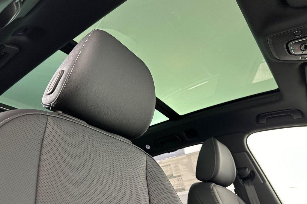new 2026 Audi Q7 car, priced at $78,105