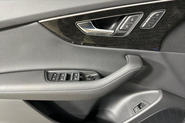 new 2025 Audi Q8 car, priced at $86,425