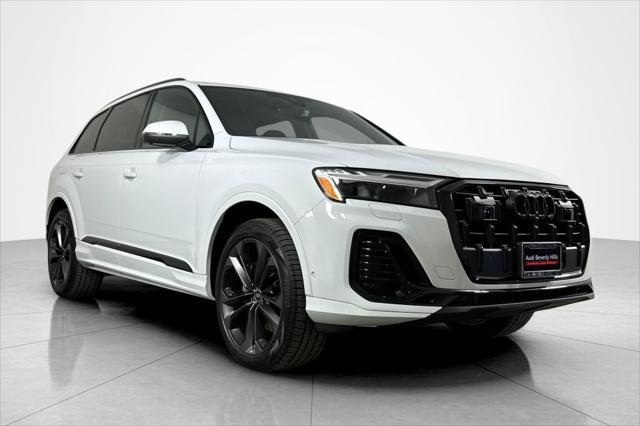 new 2025 Audi Q7 car, priced at $77,460