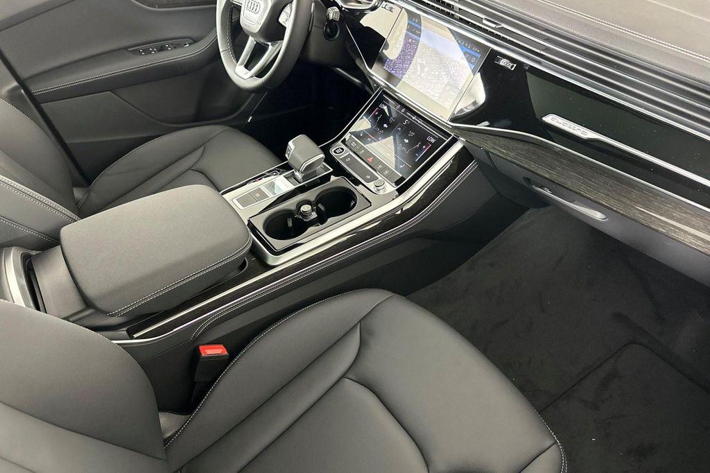 new 2026 Audi Q7 car, priced at $70,470