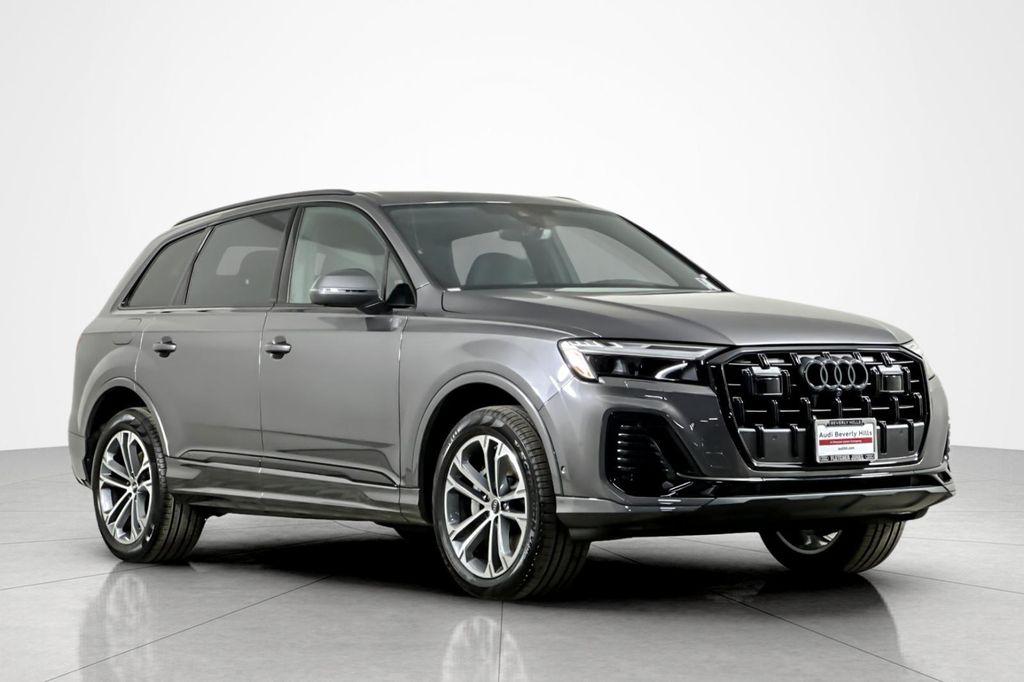 new 2026 Audi Q7 car, priced at $70,470