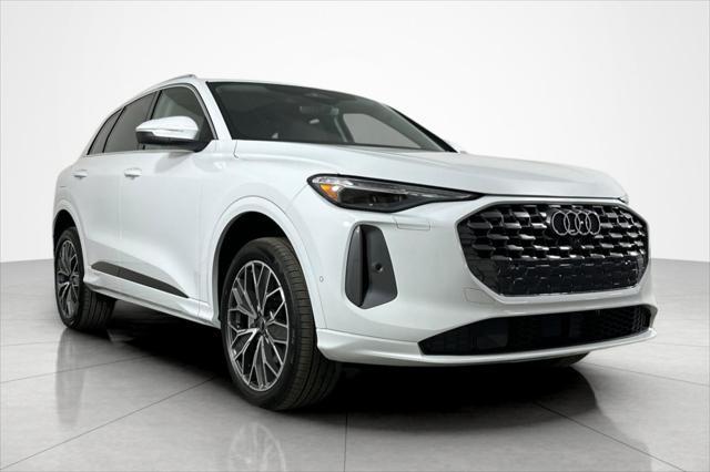 new 2025 Audi Q5 car, priced at $60,960