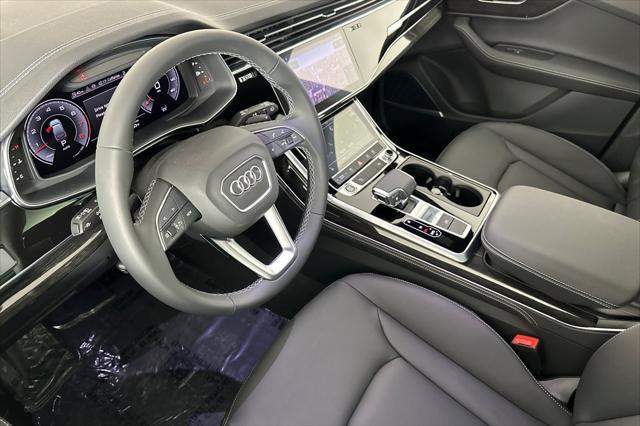 new 2025 Audi Q7 car, priced at $72,970