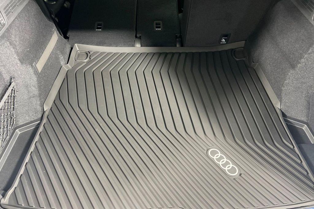 new 2025 Audi SQ5 car, priced at $73,300