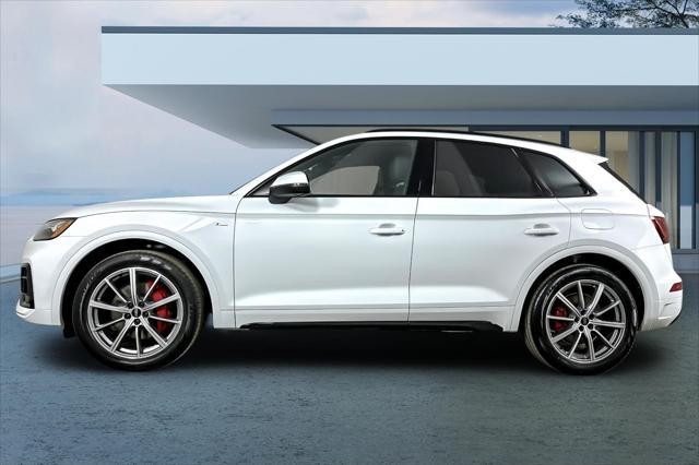 new 2024 Audi Q5 car, priced at $70,100