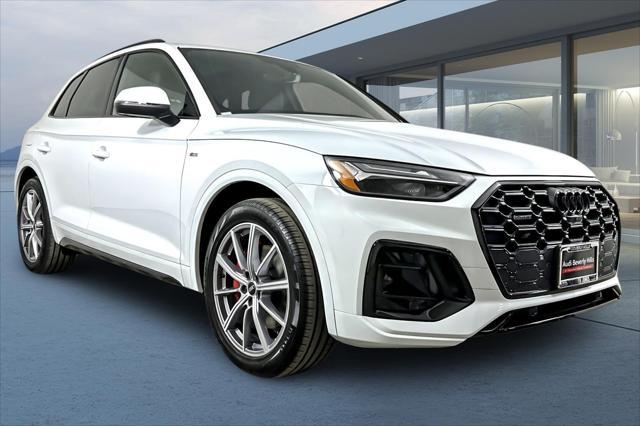 new 2024 Audi Q5 car, priced at $70,100