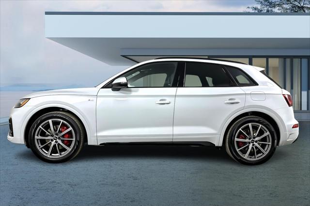 new 2024 Audi Q5 car, priced at $70,185