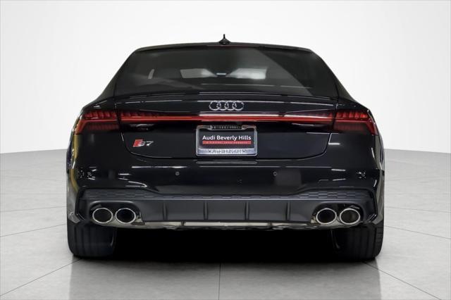 new 2025 Audi S7 car, priced at $100,735