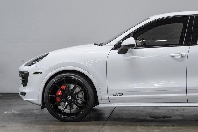 used 2018 Porsche Cayenne car, priced at $39,991