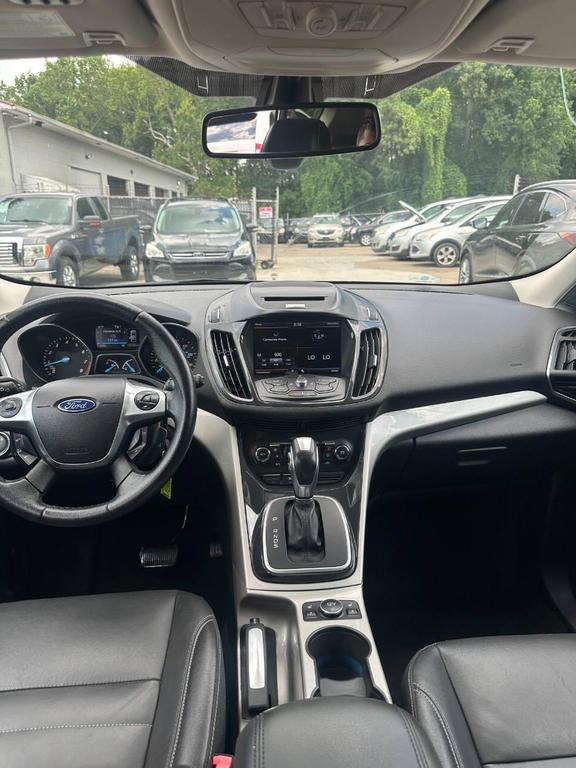 used 2013 Ford Escape car, priced at $5,900