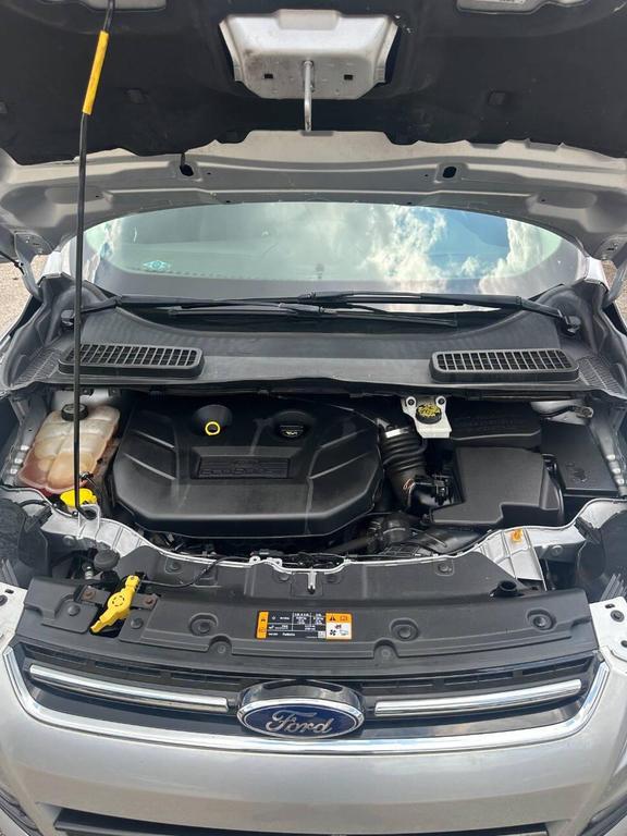 used 2013 Ford Escape car, priced at $5,900