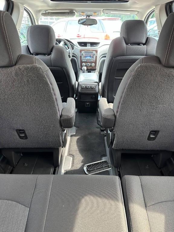 used 2016 Chevrolet Traverse car, priced at $6,900